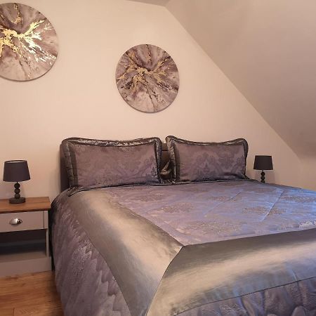 Attic Floor Apartment, City Centre 인버네스 외부 사진