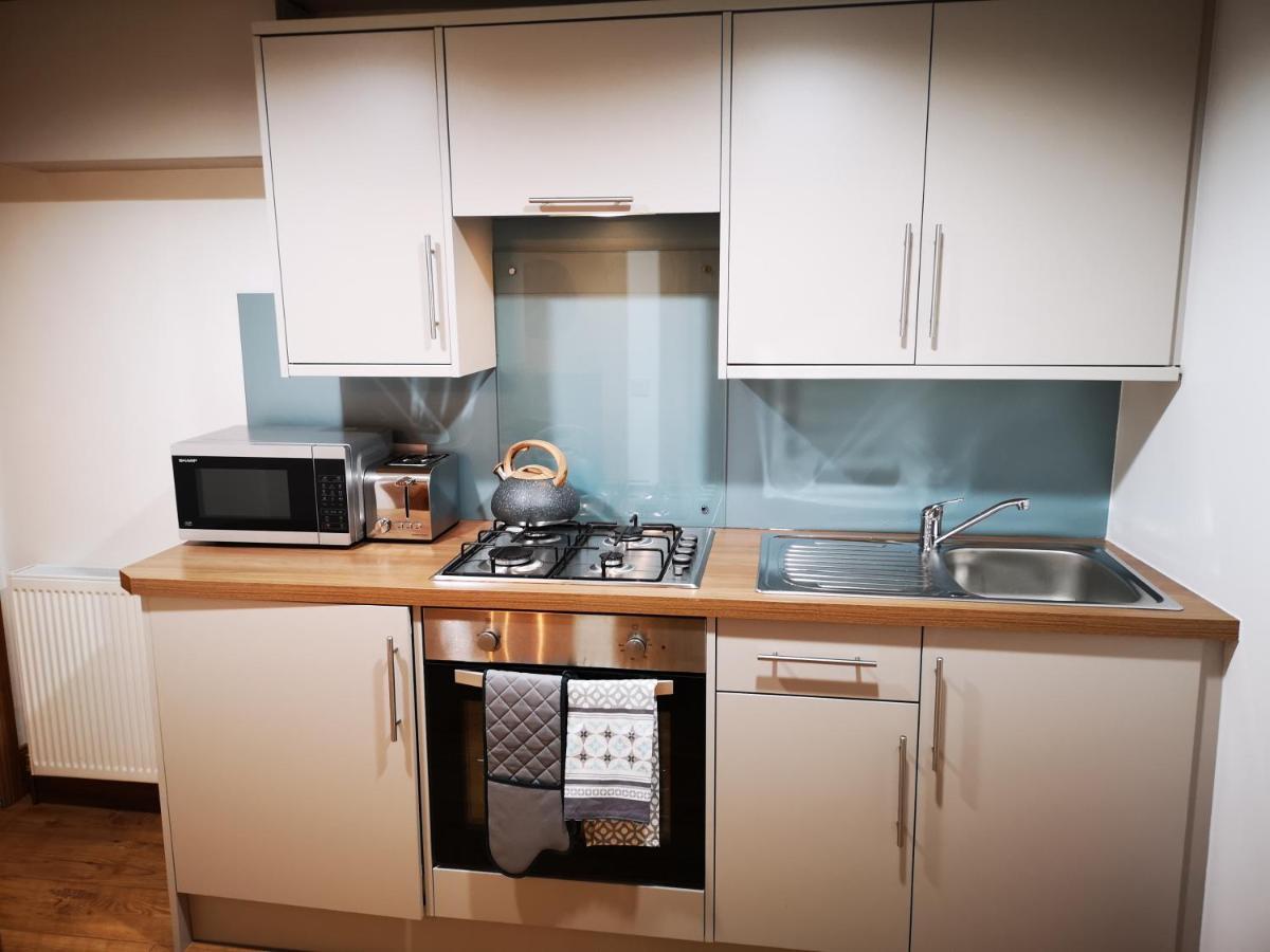 Attic Floor Apartment, City Centre 인버네스 외부 사진